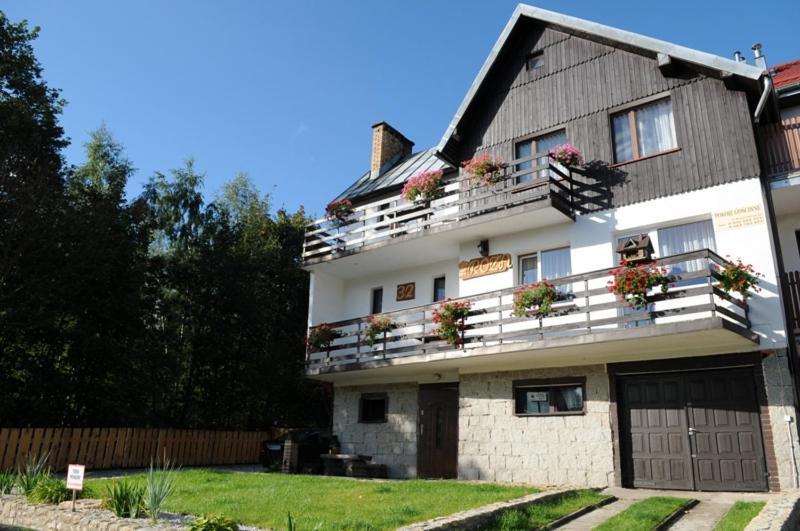 Roza Apartment Шклярска Поремба Екстериор снимка